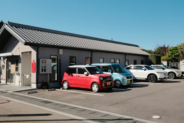 Using shopping as a way to discover cultures