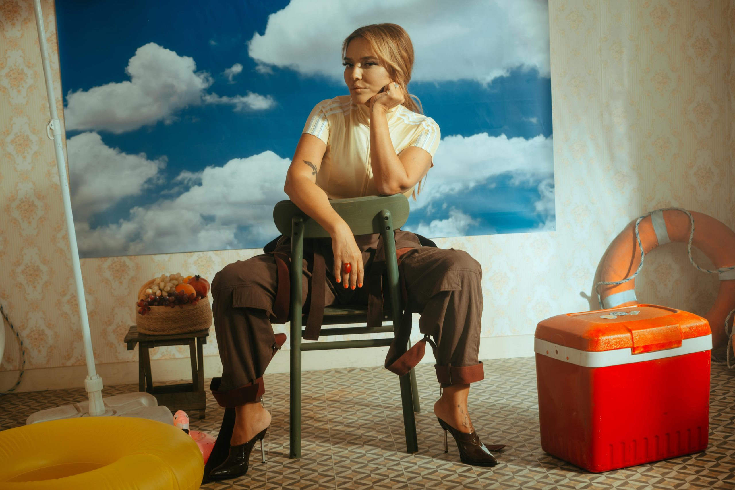 Fashion shows go phygital—mixing in-person and virtual streams