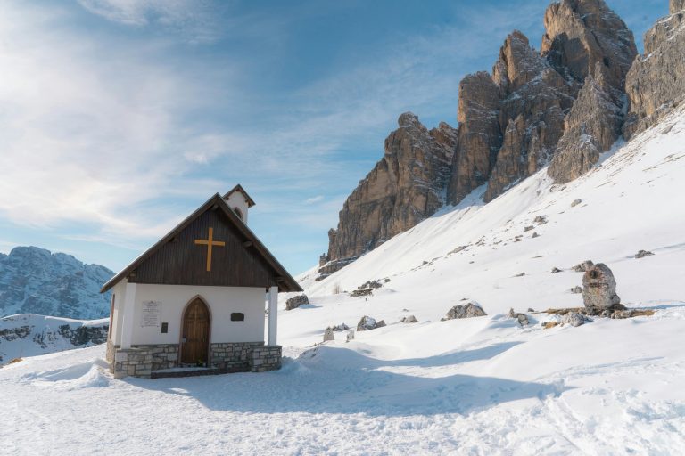 Adventure Cruises to the World’s Remote Frontiers