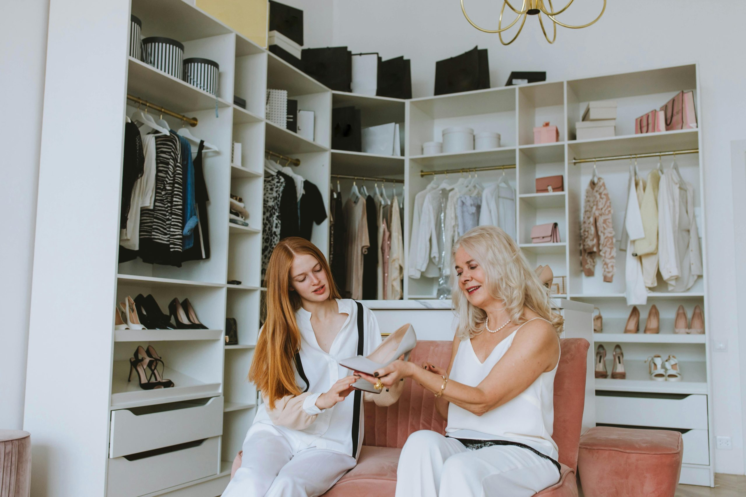 Shopping secondhand for designer clothing deals