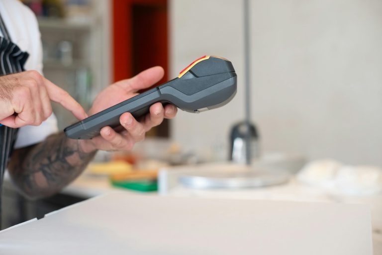 Handheld Translation Devices That Work in Multiple Dialects